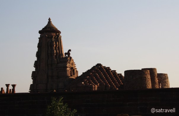 Literally meaning a Great Gorge, the Maha Nal or Menal temple was built by Chahamana Kings during the 11th century.