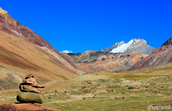 Peak 5620 m just before the pass top