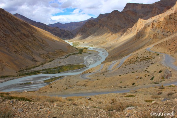 Gata Loops and Tsarap Chu that leads to Zanskar region