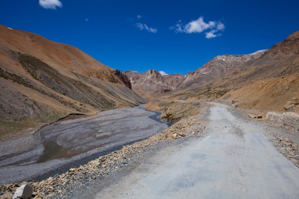 Landscape ahead; descending the Lachalung Pass