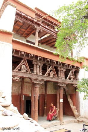 A monk guarding the Sumtseg