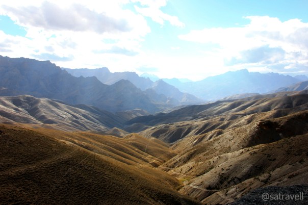 Descending the Namika La.