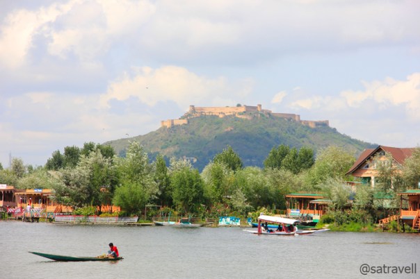 Morning view from the shores of the Dal Lake