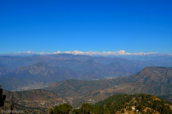 The vantage offered by Pauri ranges from the far-flung hills of Mussoorie to Chamoli regions.