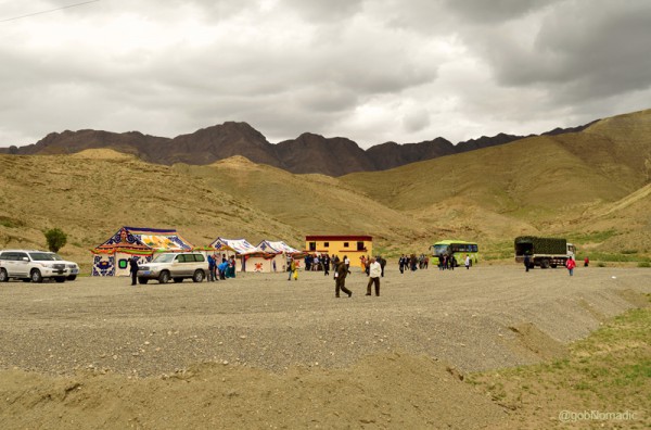 Lunch halt by the Friendship Highway