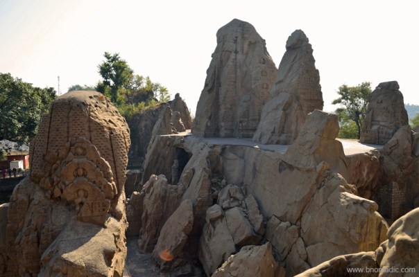 During the earthquake of 1905, there was large scale damage to the temple complex. Substantial part of the temple was damaged resulting in many broken parts seen lying scattered around the temple.